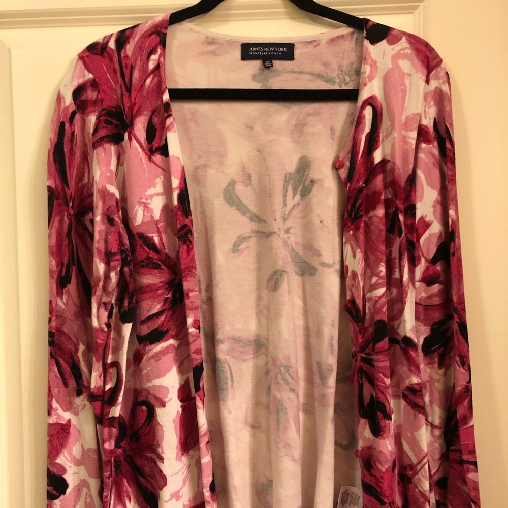 Jones New York Size 2X Pink Floral Cardigan